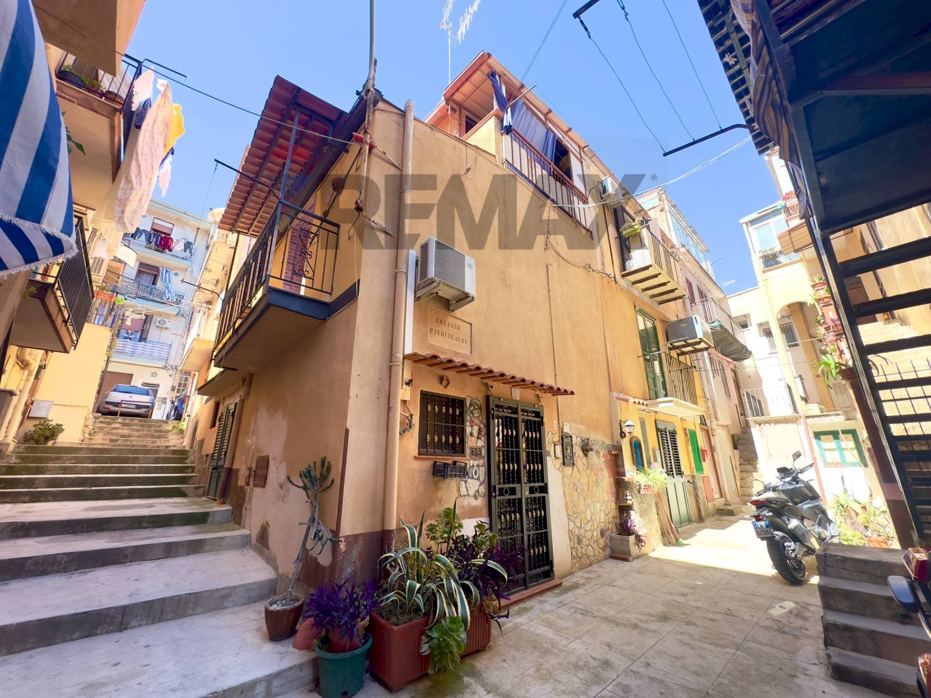 Edificio all\'aperto - Casa indipendente Chiasso Piediscalzi
 
1, Monreale - foto 1