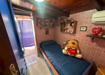 Camera / camera da letto - Casa indipendente Chiasso Piediscalzi
 
1, Monreale - foto 19