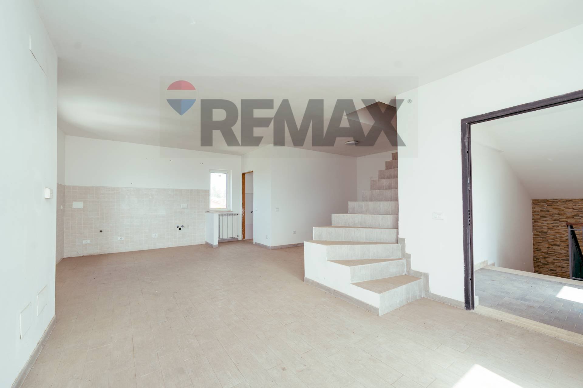 Scale - Three-room apartment Via dei Platani
8, Capena - photo 2