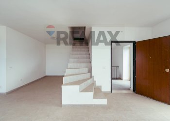Scale - Three-room apartment Via dei Platani
 
8, Capena - photo 6