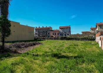 Giardino - Stable - Palace Viale Giuseppe Mazzini
 
1, Romagnano Sesia - photo 8