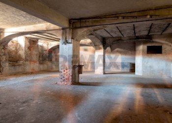 Parcheggio - Stable - Palace Viale Giuseppe Mazzini
 
1, Romagnano Sesia - photo 13
