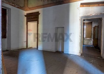 Stanza vuota - Stable - Palace Viale Giuseppe Mazzini
 
1, Romagnano Sesia - photo 15