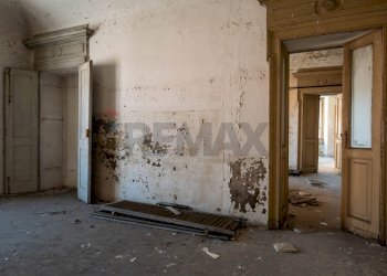 Stanza vuota - Stable - Palace Viale Giuseppe Mazzini
 
1, Romagnano Sesia - photo 18