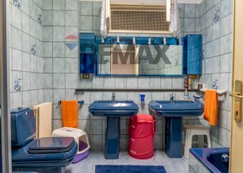 Bagno - Semi-detached house Via Duchessa di Genova
 
53, Stresa - photo 35