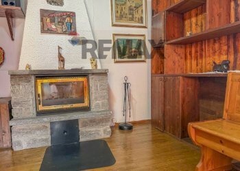 Soggiorno - Appartamento Via Sappa
 
35, Armeno - foto 15