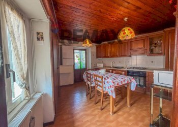Sala da pranzo - Appartamento Via Sappa
 
35, Armeno - foto 23