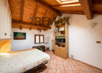 Camera / camera da letto - Semi-detached house Via alla Chiesa
 
1, Meina - photo 15