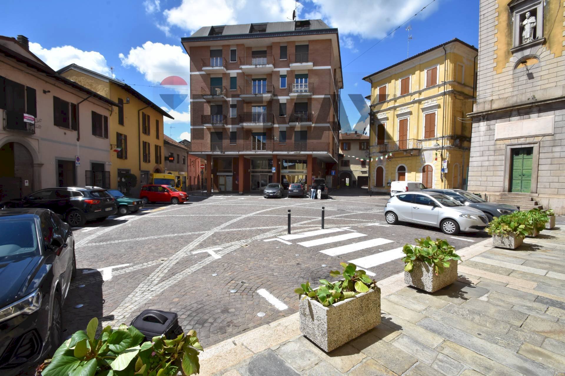 Edificio all\'aperto - Appartamento PIAZZA MATTEOTTI
 
5, Castelletto Sopra Ticino - foto 1