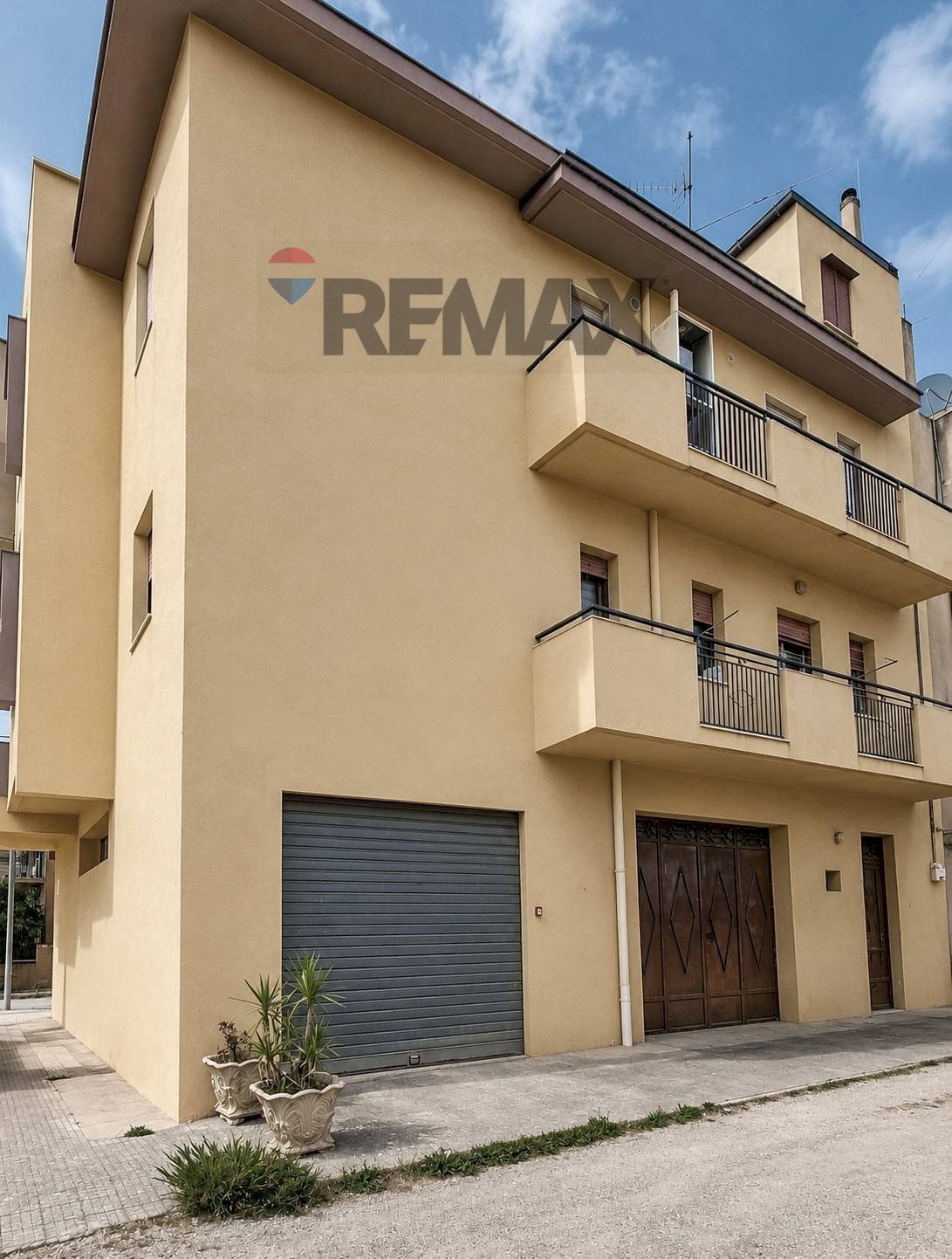 Edificio all\'aperto - Casa indipendente Corso dei Mille
200/A, Menfi - foto 3