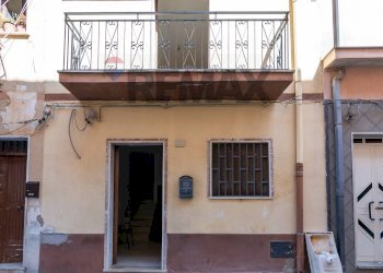 Edificio all\'aperto - Independent house Via Archimede
 
26, Comiso - photo 2