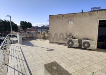Terrazza - Locale Commerciale piazza dante alighieri
 
1, Vittoria - foto 17