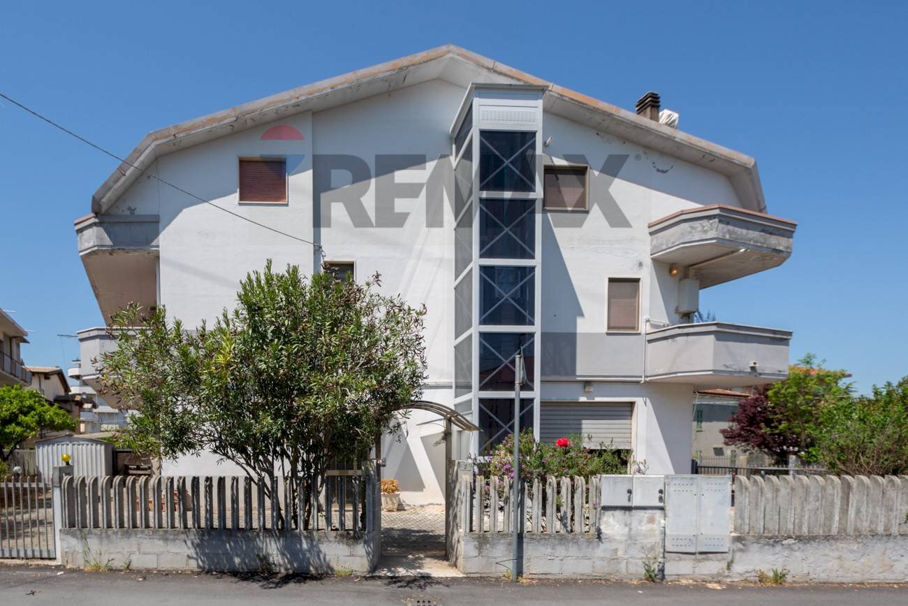 Casa all\'aperto - Villa Via Roma
 
36, San Giovanni Teatino - foto 1