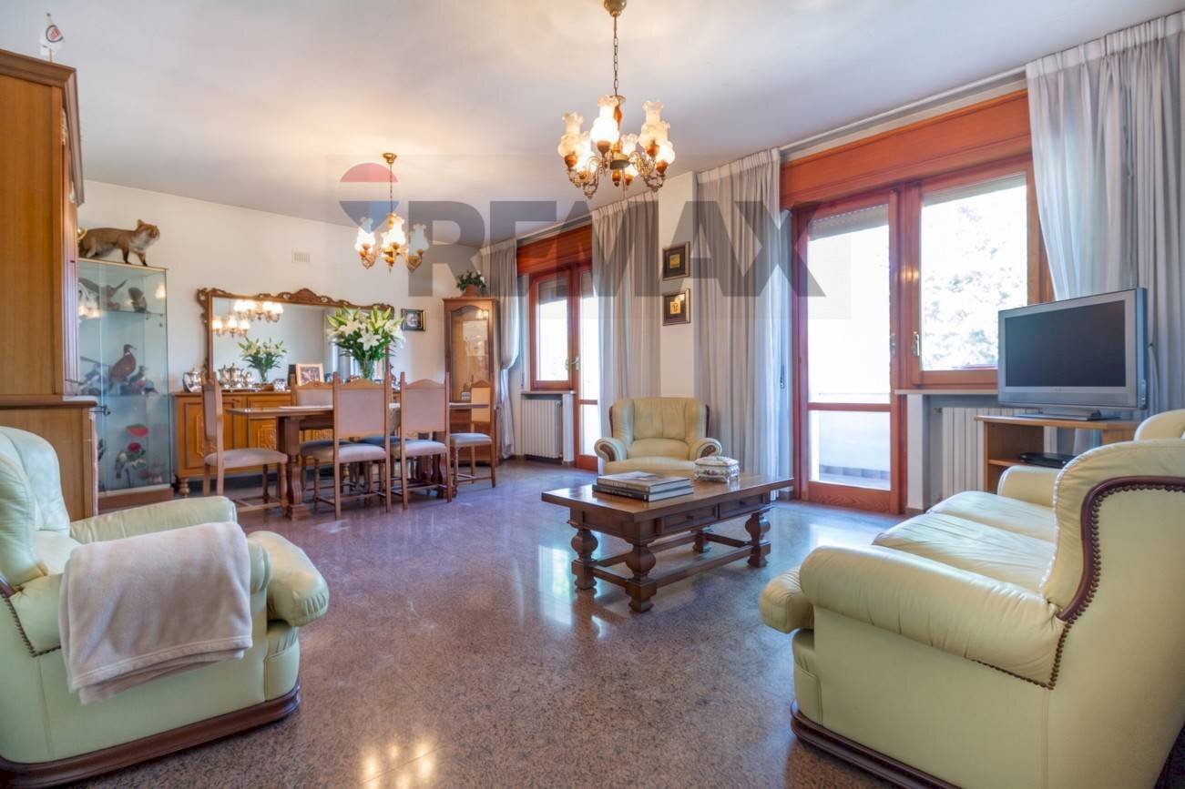 Sala da pranzo - Villa Via Roma
 
36, San Giovanni Teatino - foto 3