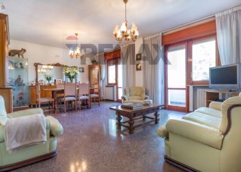Sala da pranzo - Villa Via Roma
 
36, San Giovanni Teatino - foto 3