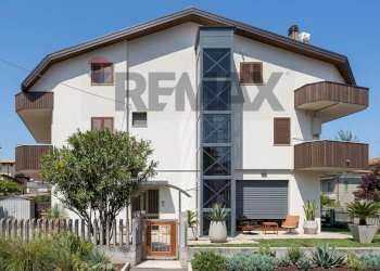 Casa all\'aperto - Villa Via Roma
 
36, San Giovanni Teatino - foto 47