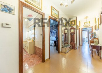 Hall / corridoio - Attic Via Anagnina
332, Roma - photo 15