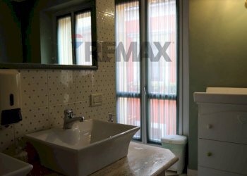 Bagno - Commercial Premises via Sant'Antonio Abate
16, Campobasso - photo 12