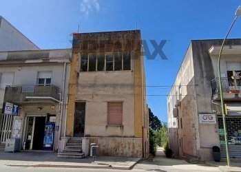 Edificio all\'aperto - Casa indipendente Via Vespri
 
377, Valderice - foto 3