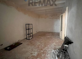 Stanza vuota - Two-room apartment Via Principe Amedeo
 
410, Bari - photo 2