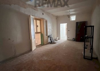 Stanza vuota - Two-room apartment Via Principe Amedeo
 
410, Bari - photo 3