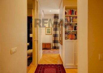 Hall / corridoio - Appartamento Via Scipione Crisanzio
 
46, Bari - foto 20