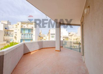 Terrazza - Two-room apartment Strada Privata Muciaccia
 
21, Bari - photo 11