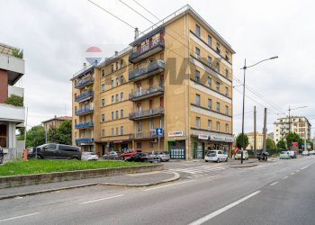 Edificio all\'aperto - Trilocale via emilio lepido
 
14, Parma - foto 3