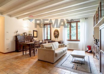Sala da pranzo - Quadrilocale Strada Argini Parma
 
38, Parma - foto 3