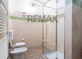 Bagno - Quadrilocale Strada Argini Parma
 
38, Parma - foto 14