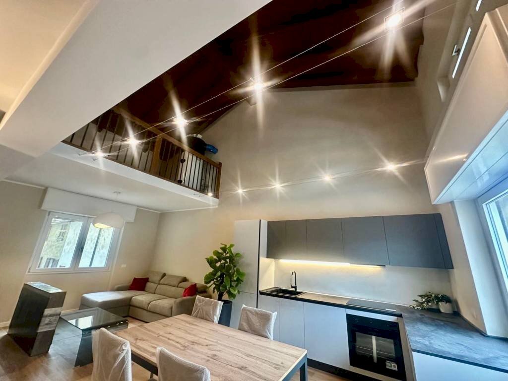 Salone - Four-room apartment via Dante Alighieri, Sarezzo - photo 3