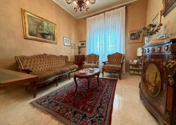 Salone - Trilocale via Ventotene, 106, Genova (zona Lagaccio) - foto 3
