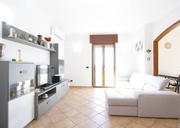 Salone - Four-room apartment via Don Carlo Gnocchi, Parabita - photo 3