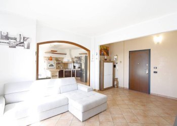 Salone - Four-room apartment via Don Carlo Gnocchi, Parabita - photo 5