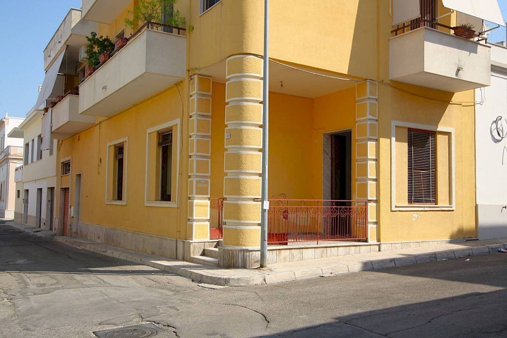 Facciata - Four-room apartment via Torino, Parabita - photo 1