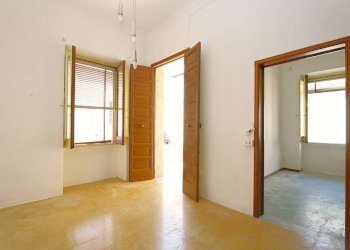Camera da letto - Four-room apartment via Torino, Parabita - photo 18