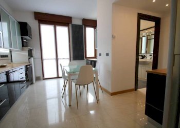 Cucina - Villa via Antonio Gramsci, San Giuliano Milanese - foto 1