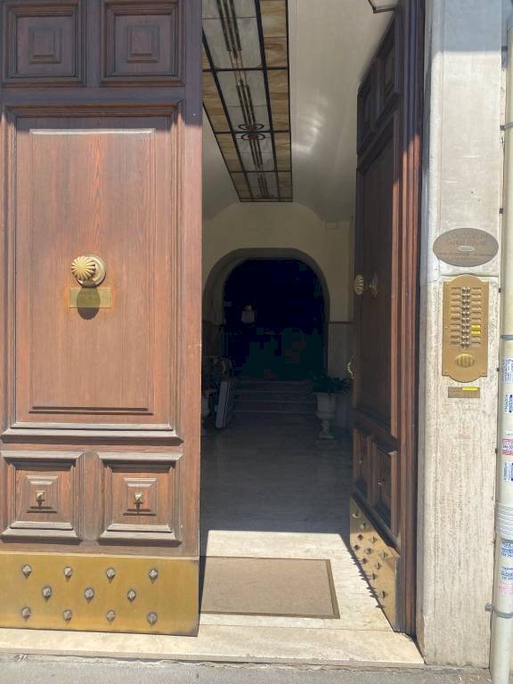 Interno palazzo - Appartamento largo Brindisi, 18, Roma - foto 3