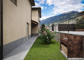 Giardino - Villa Frazione Porossan-Roppoz, Aosta - photo 14