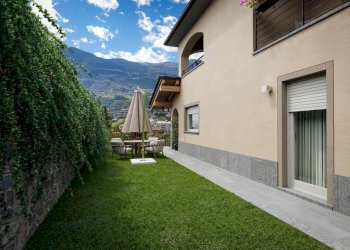 Giardino - Villa Frazione Porossan-Roppoz, Aosta - photo 15
