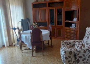 Salone - Four-room apartment via Gioacchino Rossini, 3, Varese - photo 2