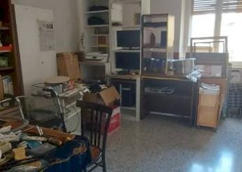 Camera da letto - Four-room apartment via Gioacchino Rossini, 3, Varese - photo 11