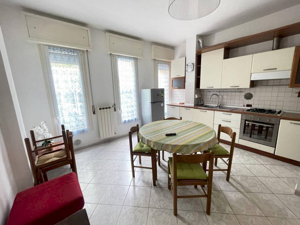 Cucina - Trilocale viale Italia, Ravenna (zona Porto Corsini) - foto 2