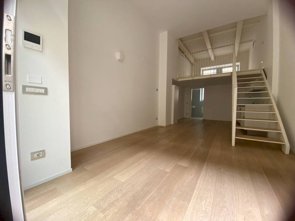 Interno non residenziale - Two-room apartment via Andrea Solari, 6, Milano - photo 3