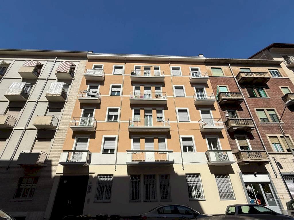Facciata - Four-room apartment via Pasquale Paoli, 40, Torino (neighborhood Lingotto) - photo 1