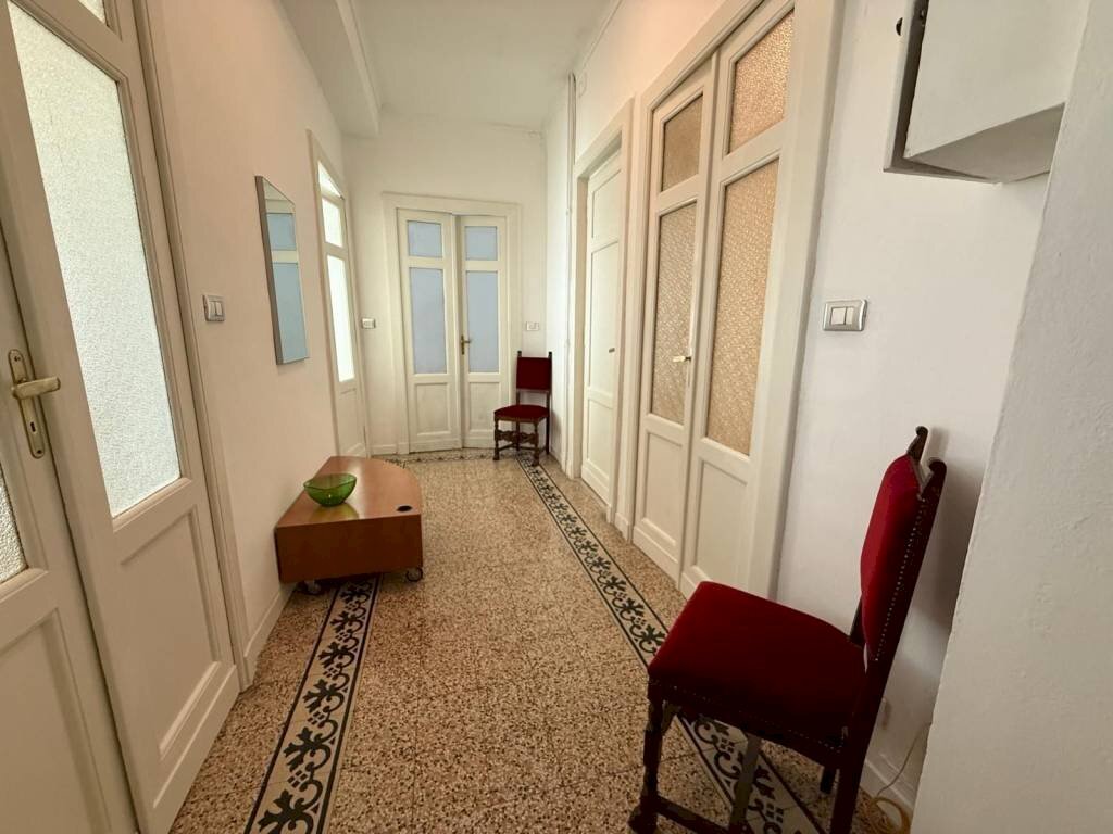 Corridoio - Four-room apartment via Pasquale Paoli, 40, Torino (neighborhood Lingotto) - photo 3