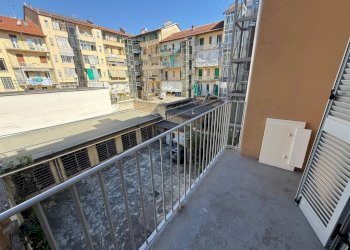 Balcone - Four-room apartment via Pasquale Paoli, 40, Torino (neighborhood Lingotto) - photo 9