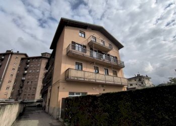 Facciata - Two-room apartment via Clavalité, 67, Aosta - photo 2