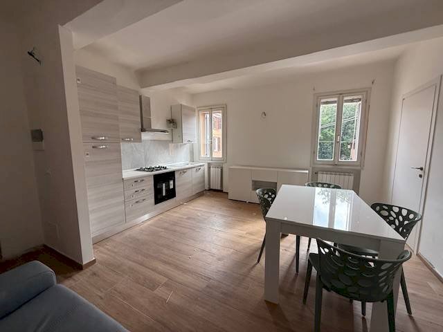 Cucina - Quadrilocale via Carlo Zucchi, Modena (zona Circoscrizione 1) - foto 1