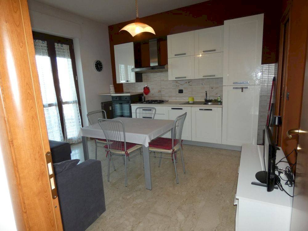Cucina - Two-room apartment corso Giacomo Matteotti, Alba - photo 1